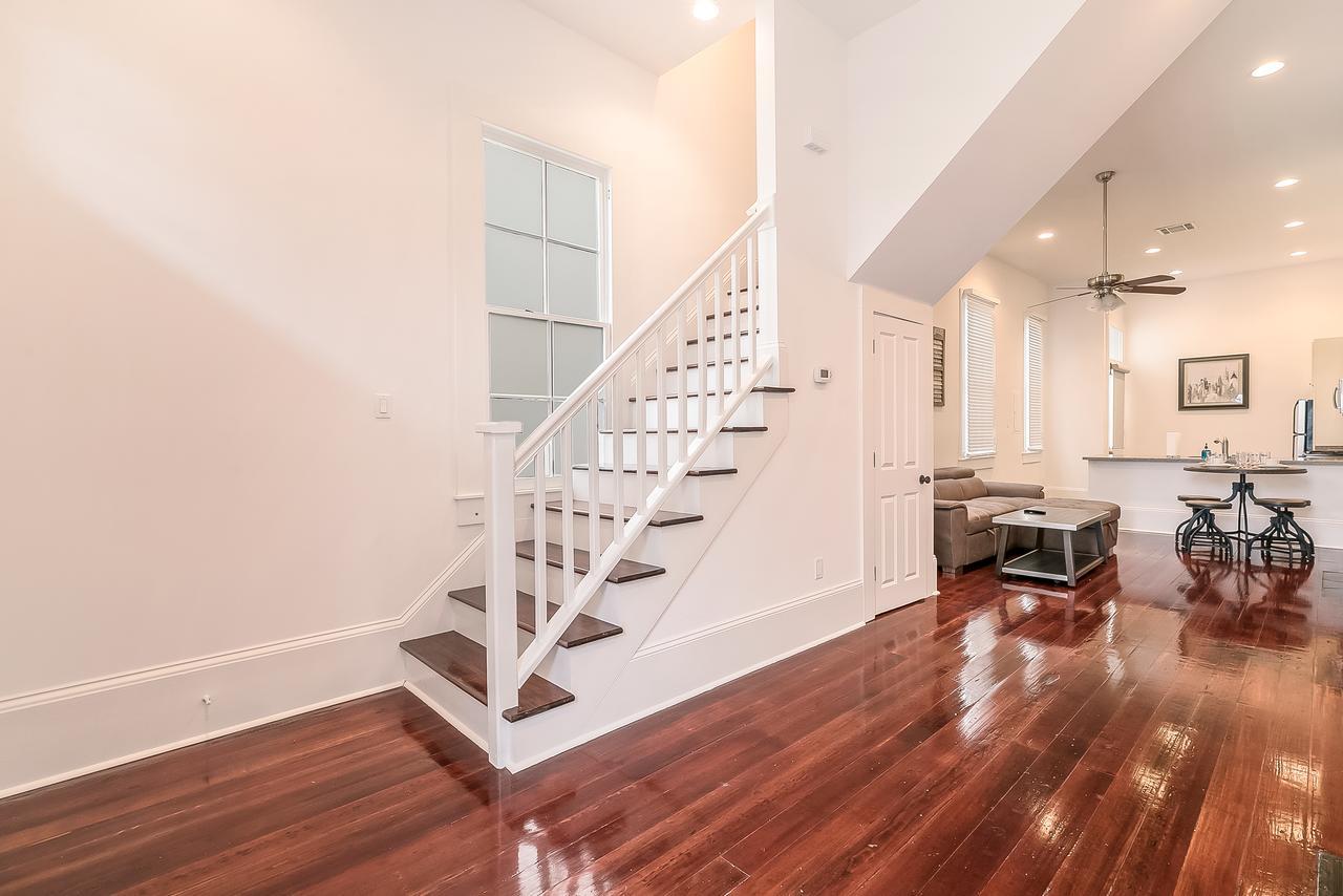 Modern 2Br On Carondelet By Hosteeva Apartment New Orleans Luaran gambar