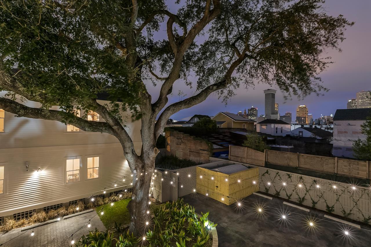 Modern 2Br On Carondelet By Hosteeva Apartment New Orleans Luaran gambar
