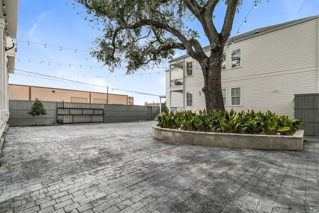 Modern 2Br On Carondelet By Hosteeva Apartment New Orleans Luaran gambar
