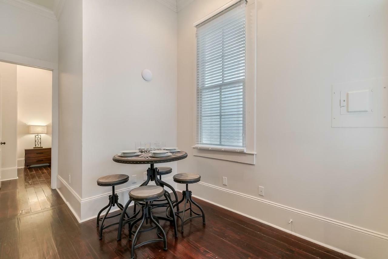 Modern 2Br On Carondelet By Hosteeva Apartment New Orleans Luaran gambar
