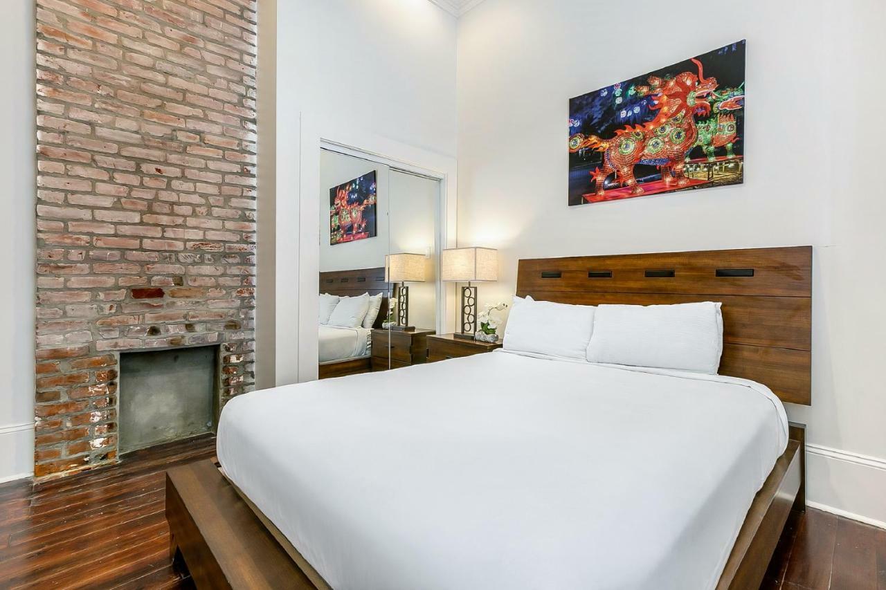 Modern 2Br On Carondelet By Hosteeva Apartment New Orleans Luaran gambar